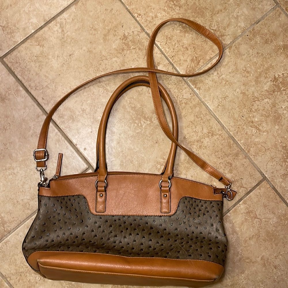 Tan vintage handbag 